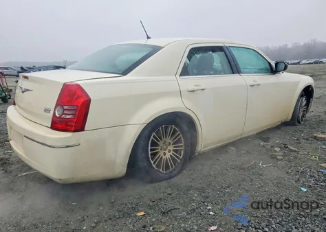 2008 Chrysler 300 Touring z USA, uszkodzony, nr VIN 2C3KA53G18H142025